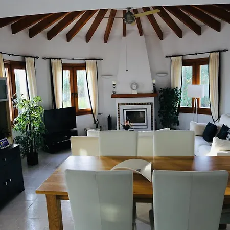 Villa Sal Y Mar - ! Freshly Renovated ! *