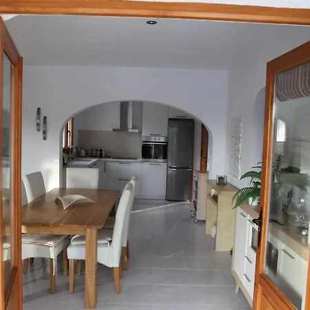 Villa Sal Y Mar - ! Freshly Renovated ! *