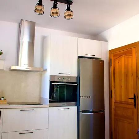 Villa Sal Y Mar - ! Freshly Renovated ! *