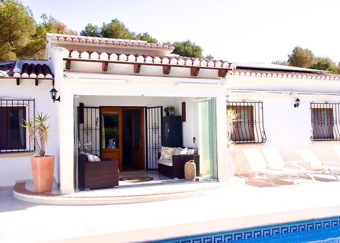 Villa Sal Y Mar - ! Freshly Renovated ! *
